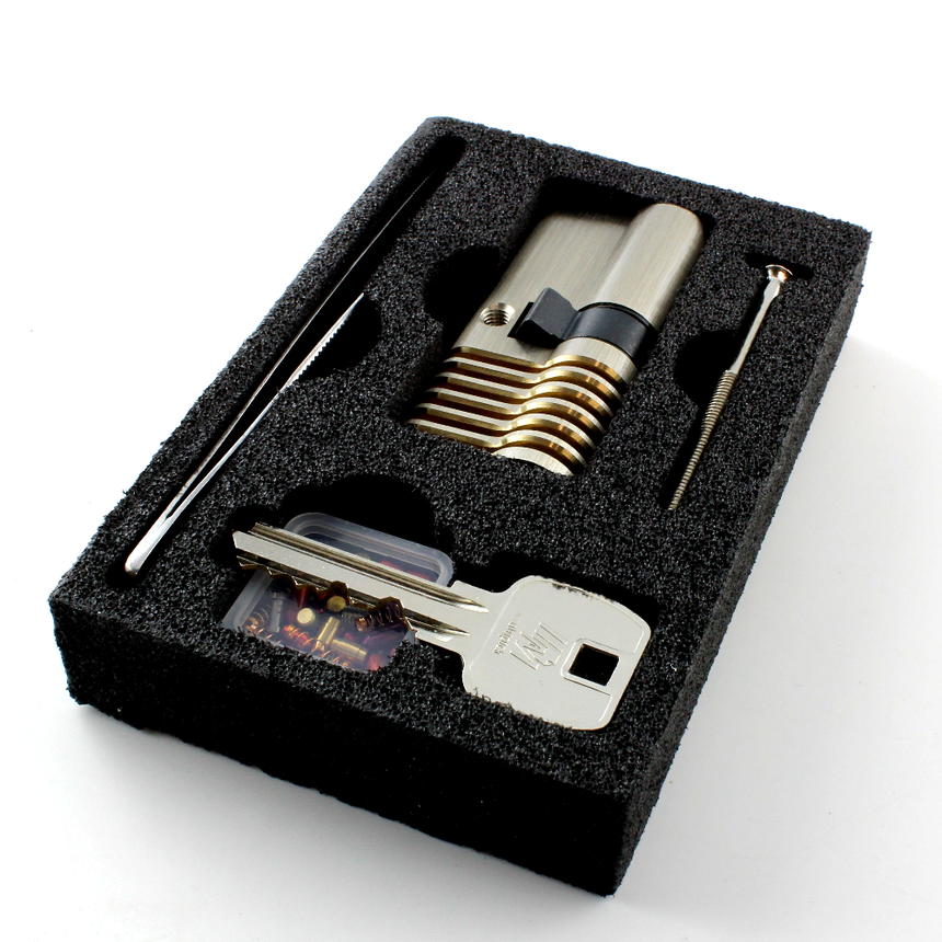 Multipick repinnable practice lock for lock picking